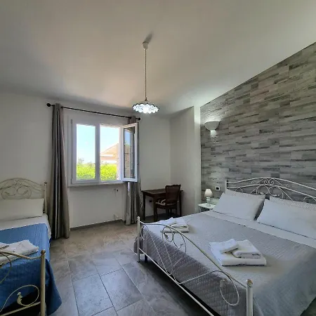 Cicia Nyaraló Ugento